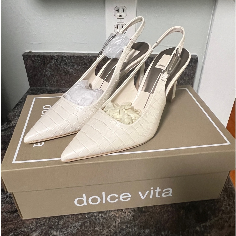 Brand new Dolce vita shoes sling back heels